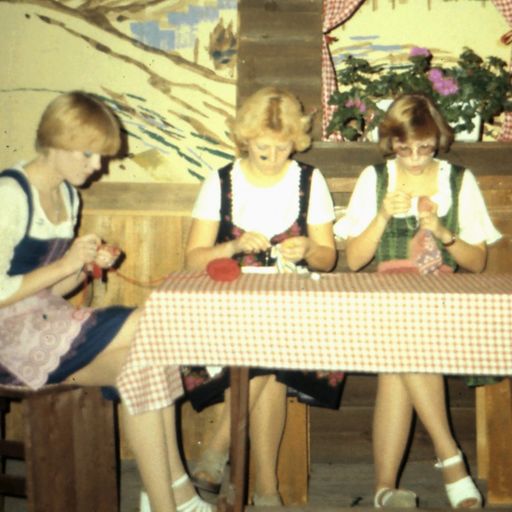 Das Brautwerbertrio – Bild 1