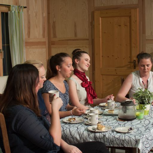 Das Kaffeekränzchen – Bild 7